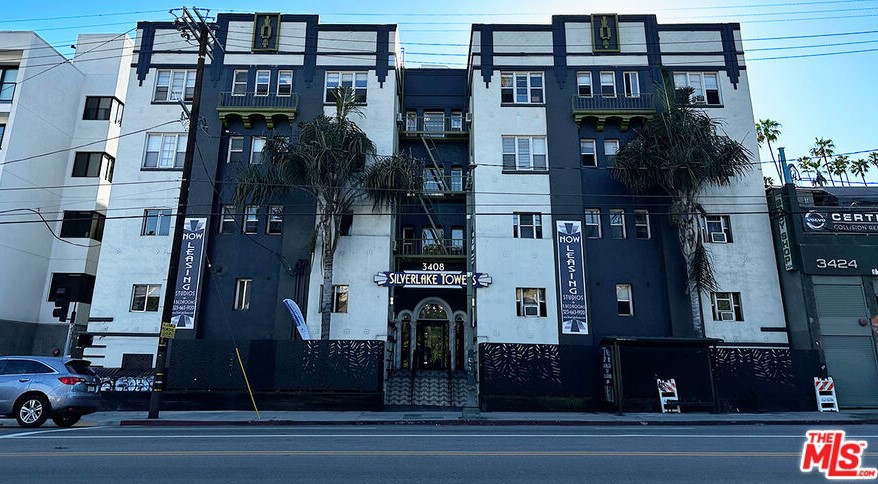 3408 Sunset Blvd, Los Angeles CA  90026-2153 exterior