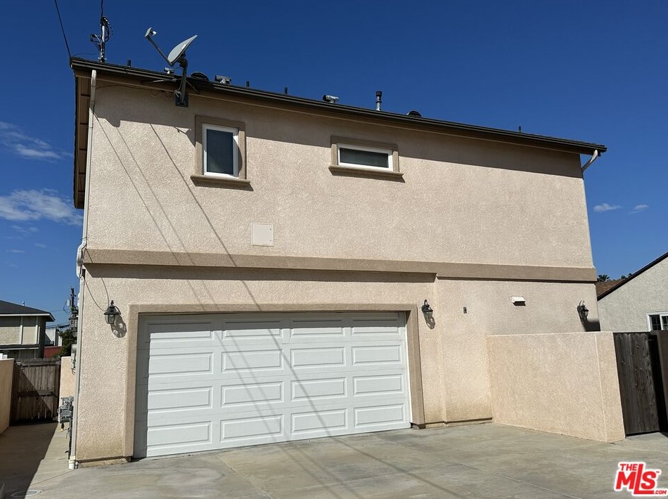10652 Walnut St, Los Alamitos, CA 90720-2139