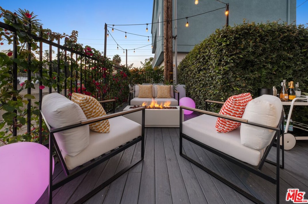 11724 Culver Blvd, Los Angeles, CA 90066-6318