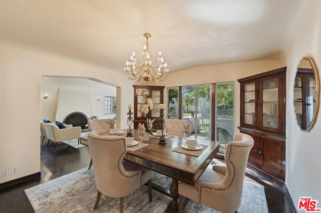 1870 Los Robles Ave, Pasadena CA 91108-1625 exterior