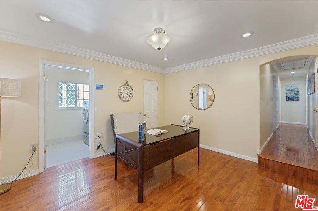 1870 Los Robles Ave, Pasadena CA 91108-1625 exterior