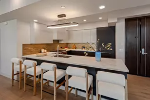 505 Barrington, Los Angeles, CA 90049 - Photo 4