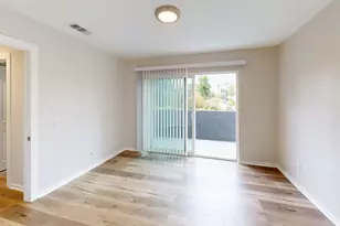 15031 Hartland St, Van Nuys, CA 91405 - Photo 12