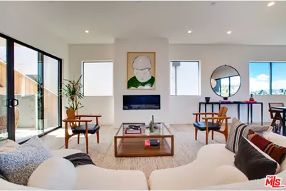 1633 N Bruce Ct, Los Angeles, CA 90026 - Photo 4