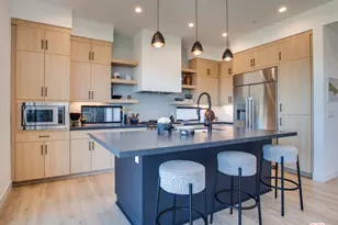 1633 N Bruce Ct, Los Angeles, CA 90026 - Photo 14