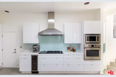 14622 Valley Vista Blvd, Sherman Oaks, CA 91403 - Photo 20