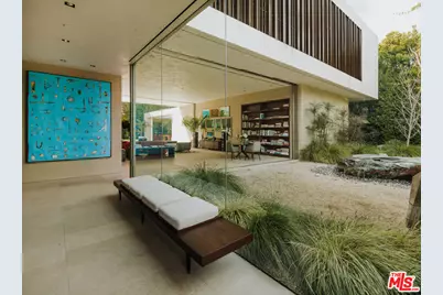 717 Moreno Ave, Los Angeles, CA 90049 - Photo 1