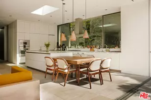 717 Moreno Ave, Los Angeles, CA 90049 - Photo 14