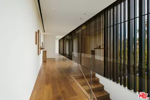 717 Moreno Ave, Los Angeles, CA 90049 - Photo 18