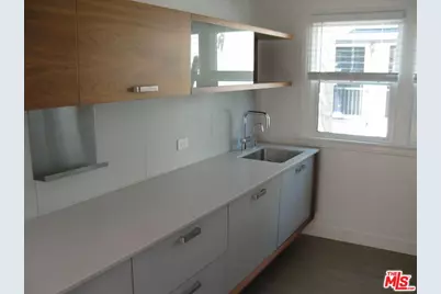 745 N Hayworth Ave, Los Angeles, CA 90046 - Photo 22