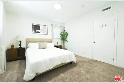 11839 205th St, Lakewood, CA 90715 - Photo 18