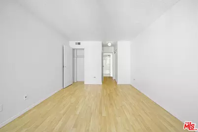 421 S La Fayette Park Pl #711, Los Angeles, CA 90057 - Photo 14