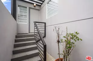 215 Windward Ave, Venice, CA 90291 - Photo 6