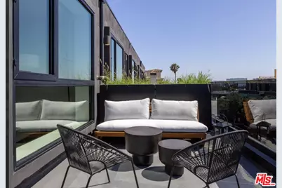 724 N Croft Ave #307, Los Angeles, CA 90069 - Photo 18