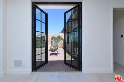 33182 Mulholland Hwy, Malibu, CA 90265 - Photo 24