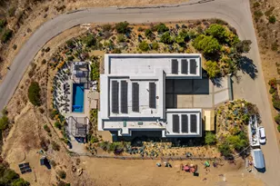 10715 Yerba Buena Rd, Malibu, CA 90265 - Photo 30