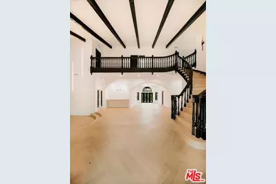 16515 Valley Ranch Rd, Canyon Country, CA 91387 - Photo 8