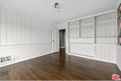 1307 S Rimpau Blvd, Los Angeles, CA 90019 - Photo 12