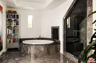 1501 Viewsite Terrace, Los Angeles, CA 90069 - Photo 28