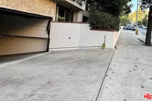 7300 Franklin Ave, Los Angeles, CA 90046 - Photo 22