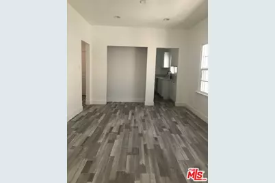 121 N New Hampshire Ave, Los Angeles, CA 90004 - Photo 12