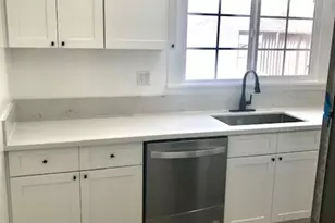 121 N New Hampshire Ave, Los Angeles, CA 90004 - Photo 4