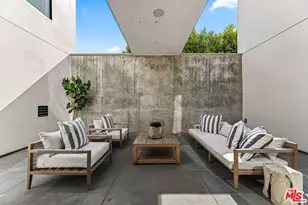 12119 Travis St, Los Angeles, CA 90049 - Photo 22