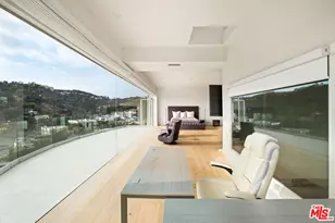 7868 Electra Dr, Los Angeles, CA 90046 - Photo 22