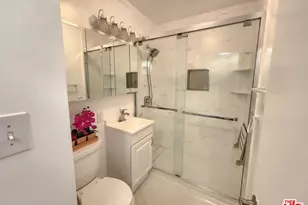 8130 Grimsby Ave, Los Angeles, CA 90045 - Photo 24