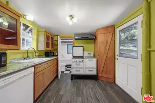 22321 Forest Dr, Cedarpines Park, CA 92322 - Photo 24