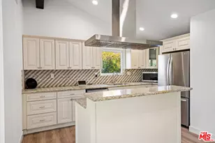 19536 Wells Dr, Tarzana, CA 91356 - Photo 60