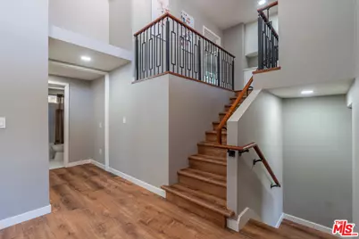 20454 W Strathern St, Winnetka, CA 91306 - Photo 12
