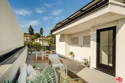 3855 N Riley Ln, Los Angeles, CA 90065 - Photo 14
