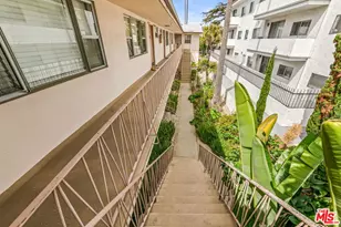 1050 12th St, Santa Monica, CA 90403 - Photo 10