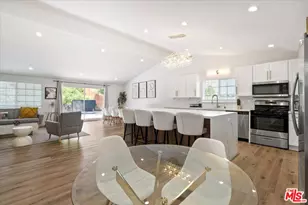 20435 Miranda St, Woodland Hills, CA 91367 - Photo 12
