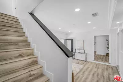 11703 Atkinson Ave, Hawthorne, CA 90250 - Photo 24