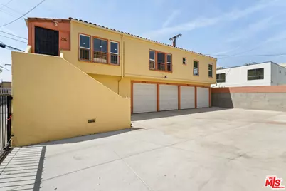 2935 Redondo Blvd, Los Angeles, CA 90016 - Photo 10
