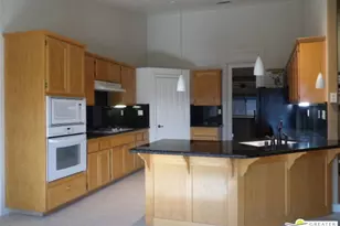 6950 Oak View Ct, Oak Hills, CA 92344 - Photo 10