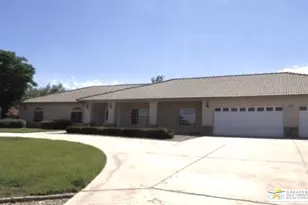 6950 Oak View Ct, Oak Hills, CA 92344 - Photo 6