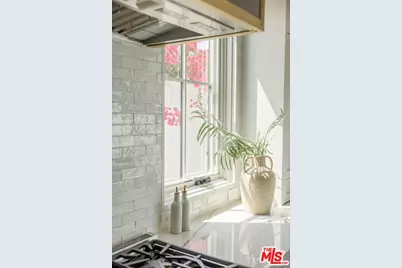 8363 Stewart Ave, Los Angeles, CA 90045 - Photo 8