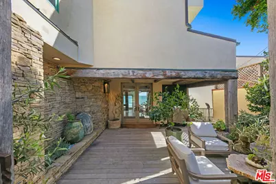 24920 Malibu Rd, Malibu, CA 90265 - Photo 44