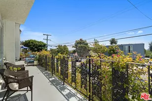 737 Pier Ave, Santa Monica, CA 90405 - Photo 10