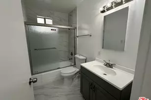 1010 N Orange Grove Ave, West Hollywood, CA 90046 - Photo 18