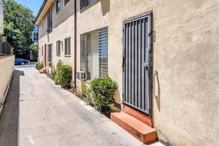 1050 N Laurel Ave, West Hollywood, CA 90046 - Photo 4