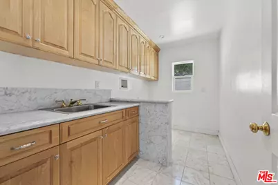 16647 Charmel Ln, Pacific Palisades, CA 90272 - Photo 32