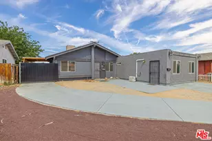 43033 39th St, Lancaster, CA 93536 - Photo 1