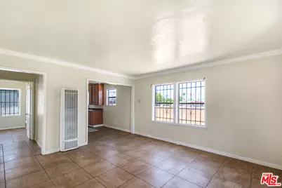 521 S Bullis Rd, Compton, CA 90221 - Photo 4