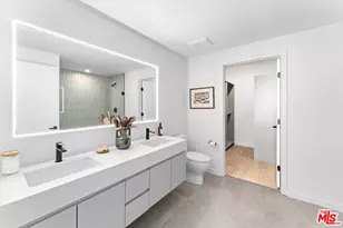 904 S New Hampshire Ave, Los Angeles, CA 90006 - Photo 16