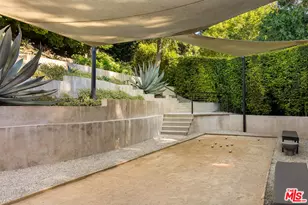 3818 Hollyline Ave, Sherman Oaks, CA 91423 - Photo 34