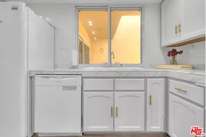 3500 W Manchester Blvd #426, Inglewood, CA 90305 - Photo 22